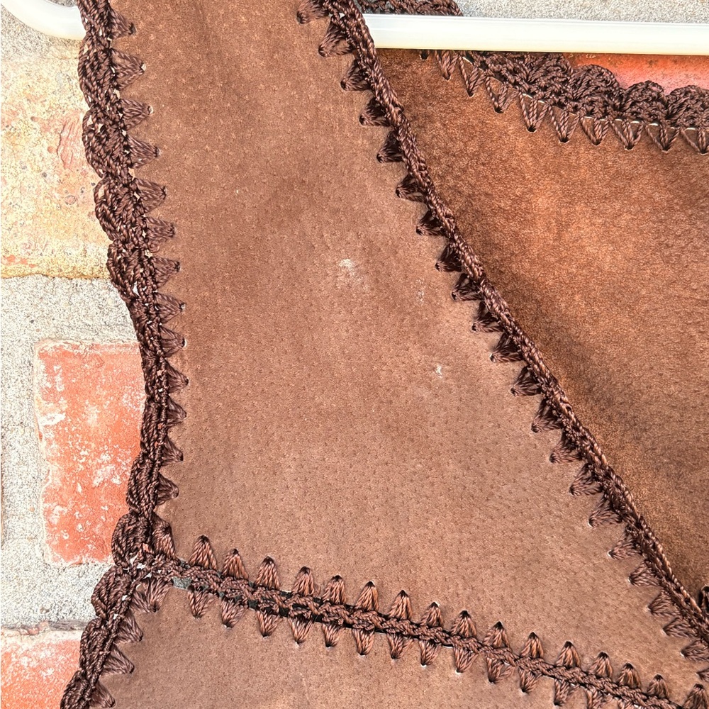 SMH Brown Leather Vest Crochet Vest Sz Medium Preowned - Picture 3 of 6
